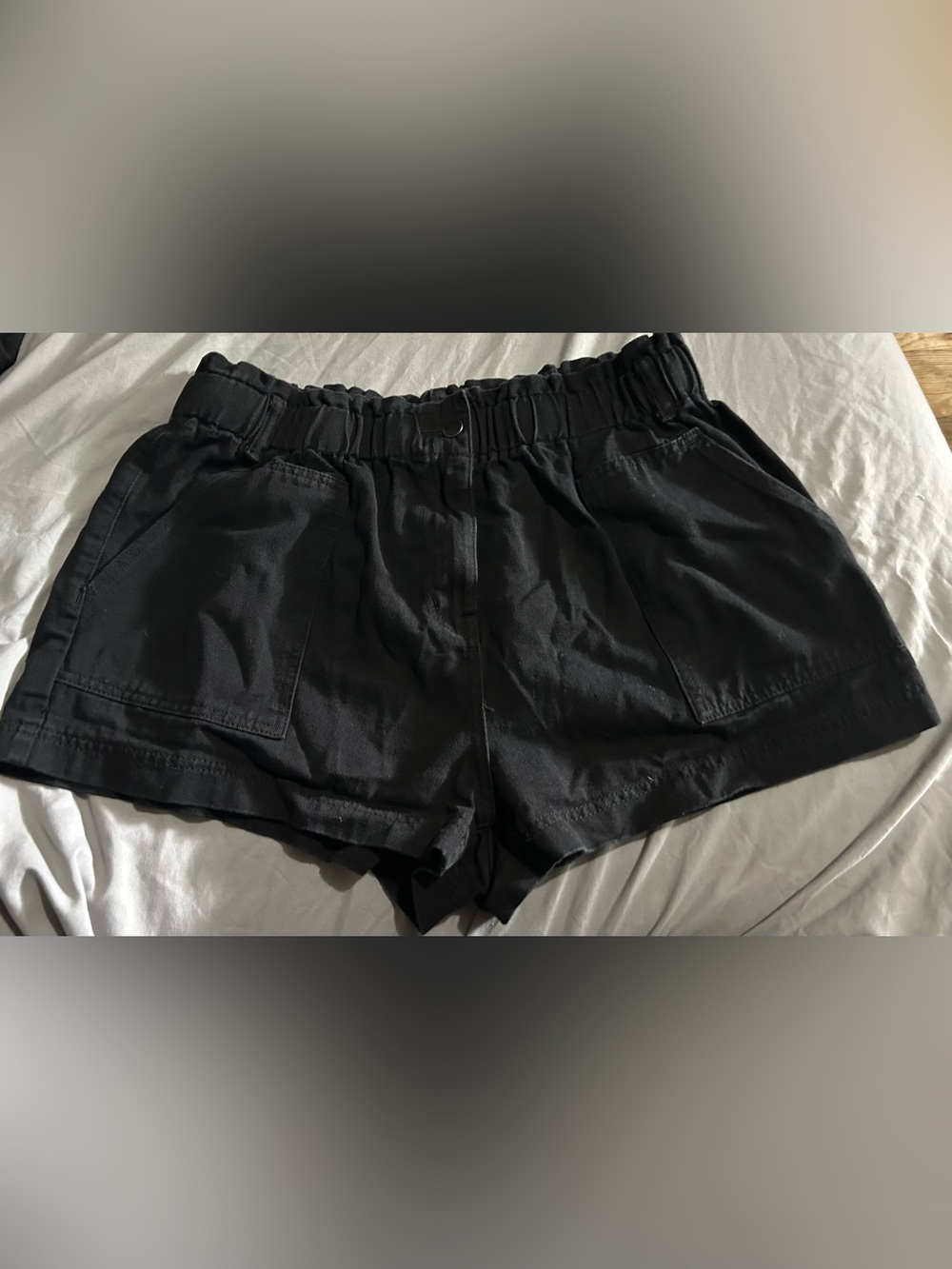 Women’s Black Elastic Waist Casual Shorts